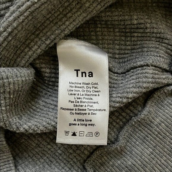 TNA Waffle Raglan Longsleeve Medium - Picture 4 of 4